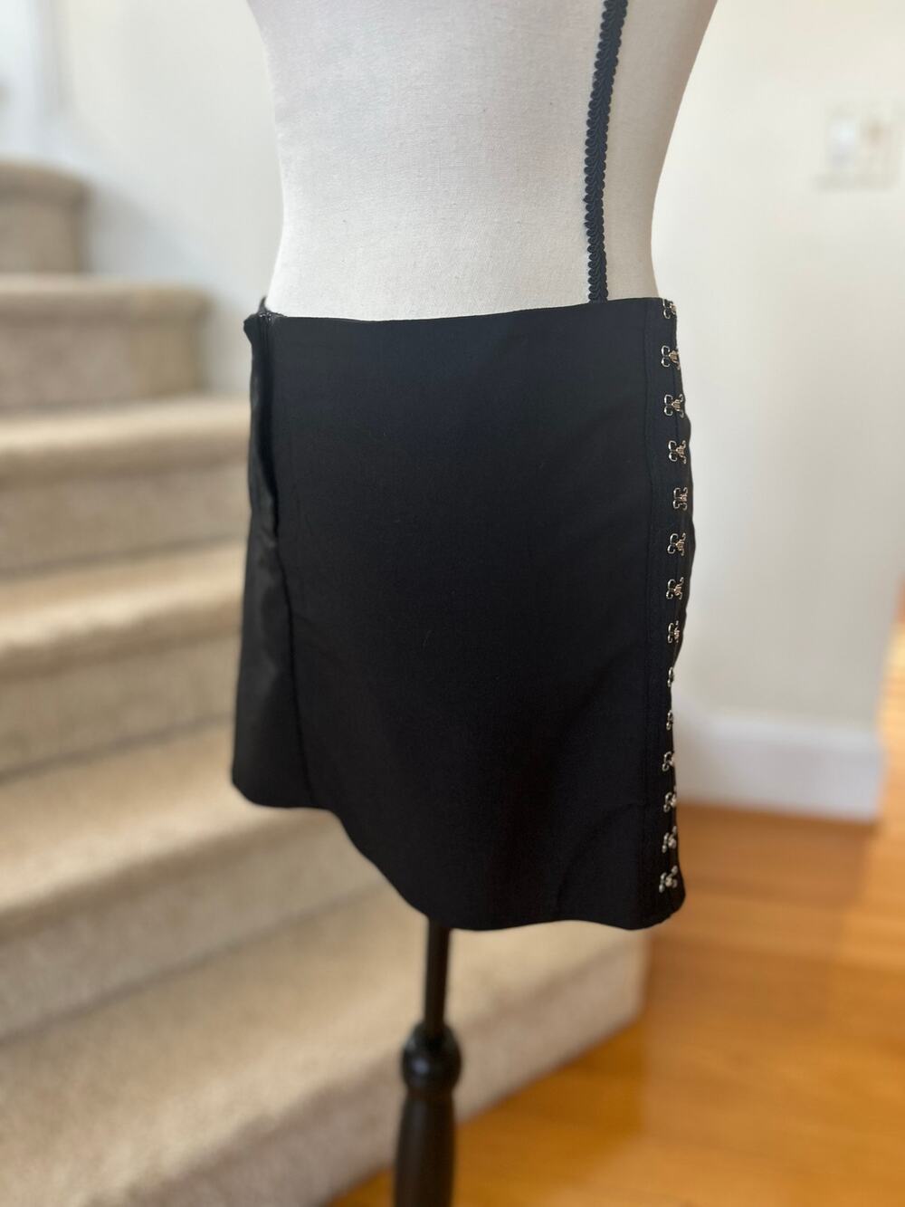 Vintage Y2K Charlotte Russe Black Metal Clip Grunge Punk Stretch Mini Skirt